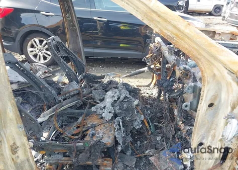 2024 Chevrolet Silverado 1500 4Wd Short Bed Rst из США, поврежденный, VIN 3GCUDEED4RG277743